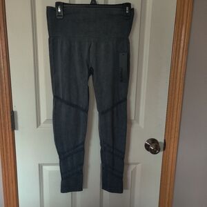 Mono B Leggings NWT Size L